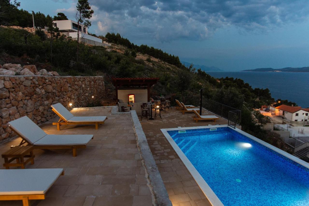 Exclusive Villa Almissa With Swimming Pool And Sea View 洛克瓦罗戈兹尼察 外观 照片