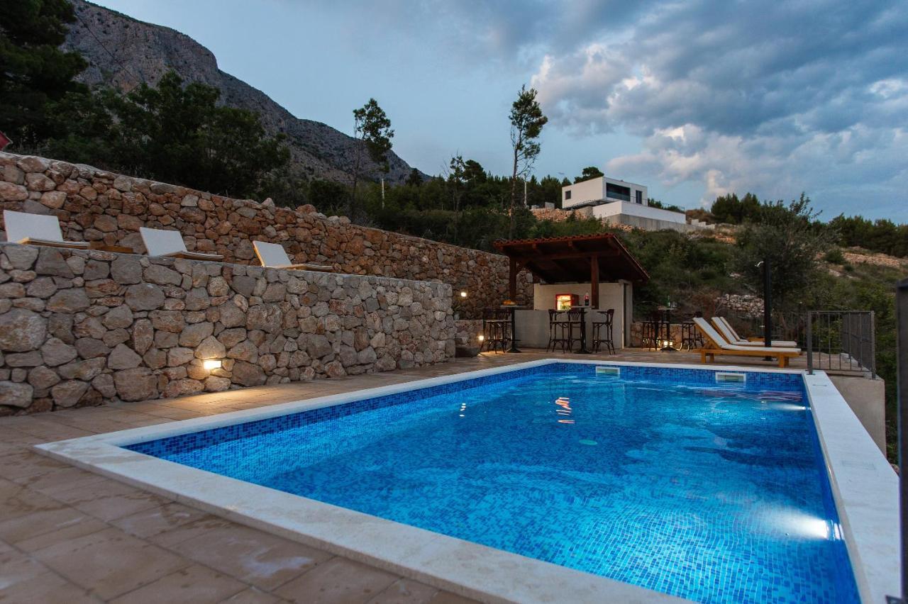 Exclusive Villa Almissa With Swimming Pool And Sea View 洛克瓦罗戈兹尼察 外观 照片