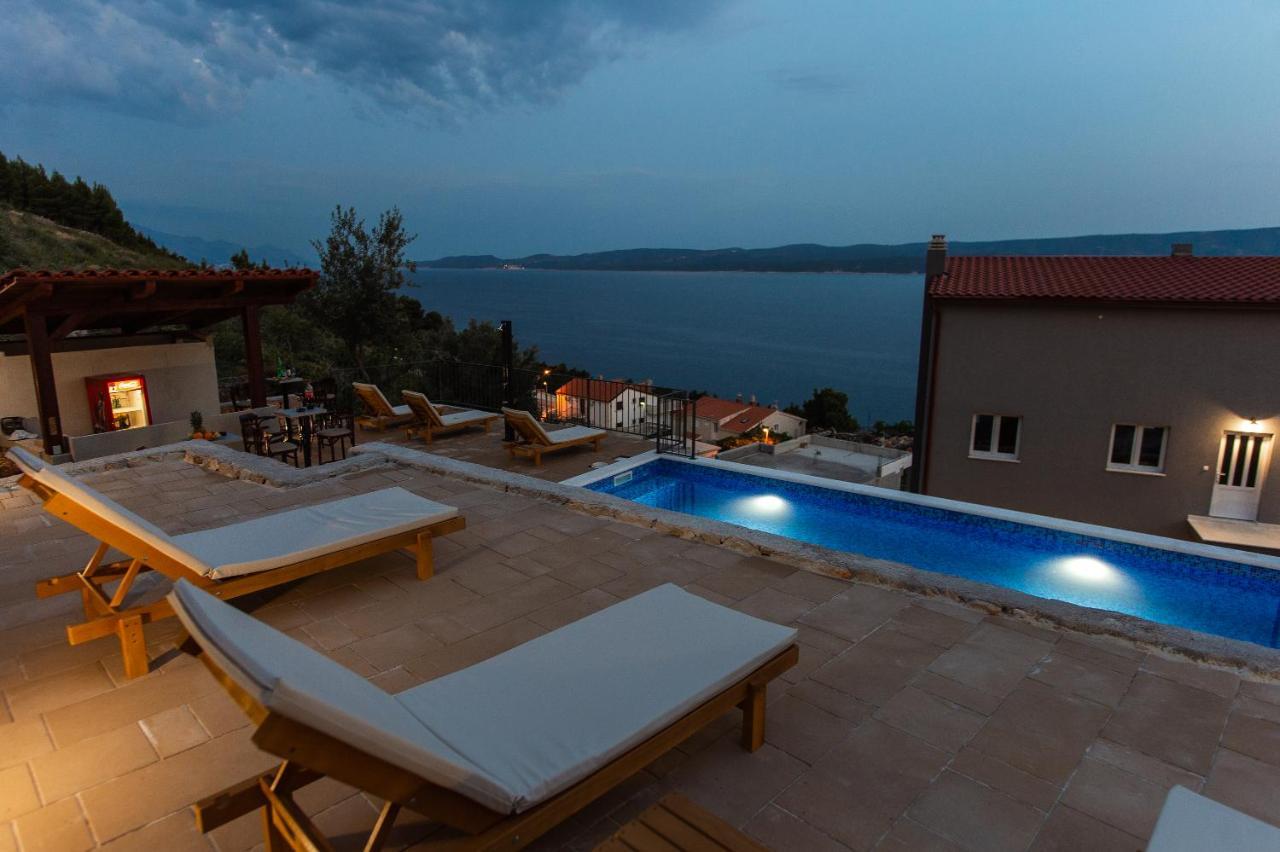 Exclusive Villa Almissa With Swimming Pool And Sea View 洛克瓦罗戈兹尼察 外观 照片