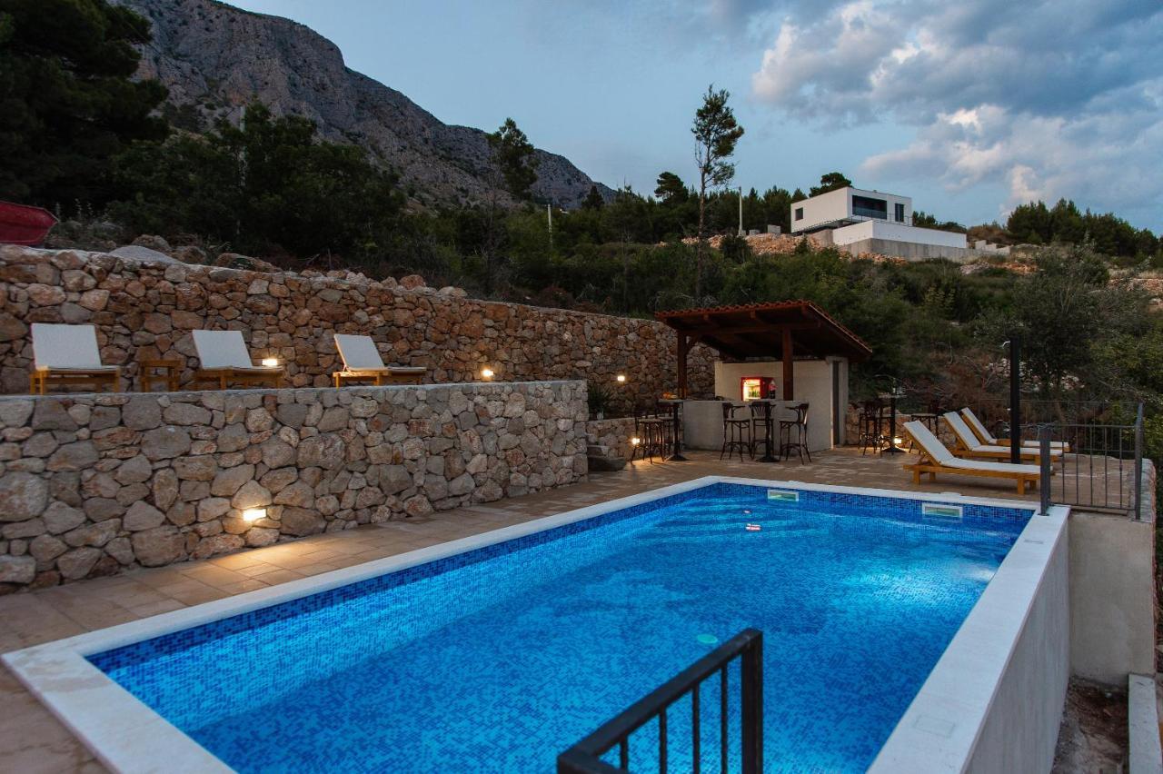 Exclusive Villa Almissa With Swimming Pool And Sea View 洛克瓦罗戈兹尼察 外观 照片