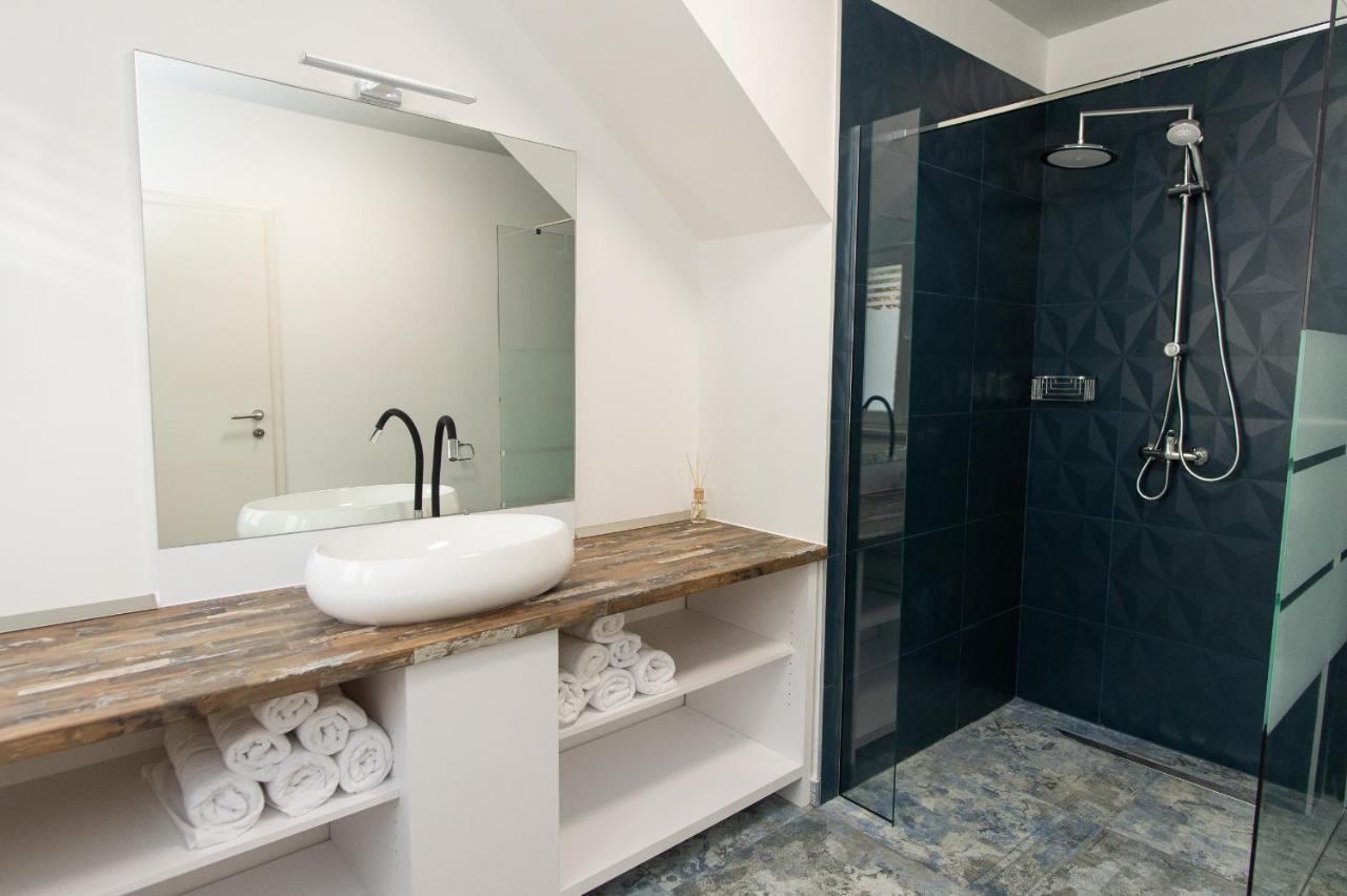 Exclusive Villa Almissa With Swimming Pool And Sea View 洛克瓦罗戈兹尼察 外观 照片