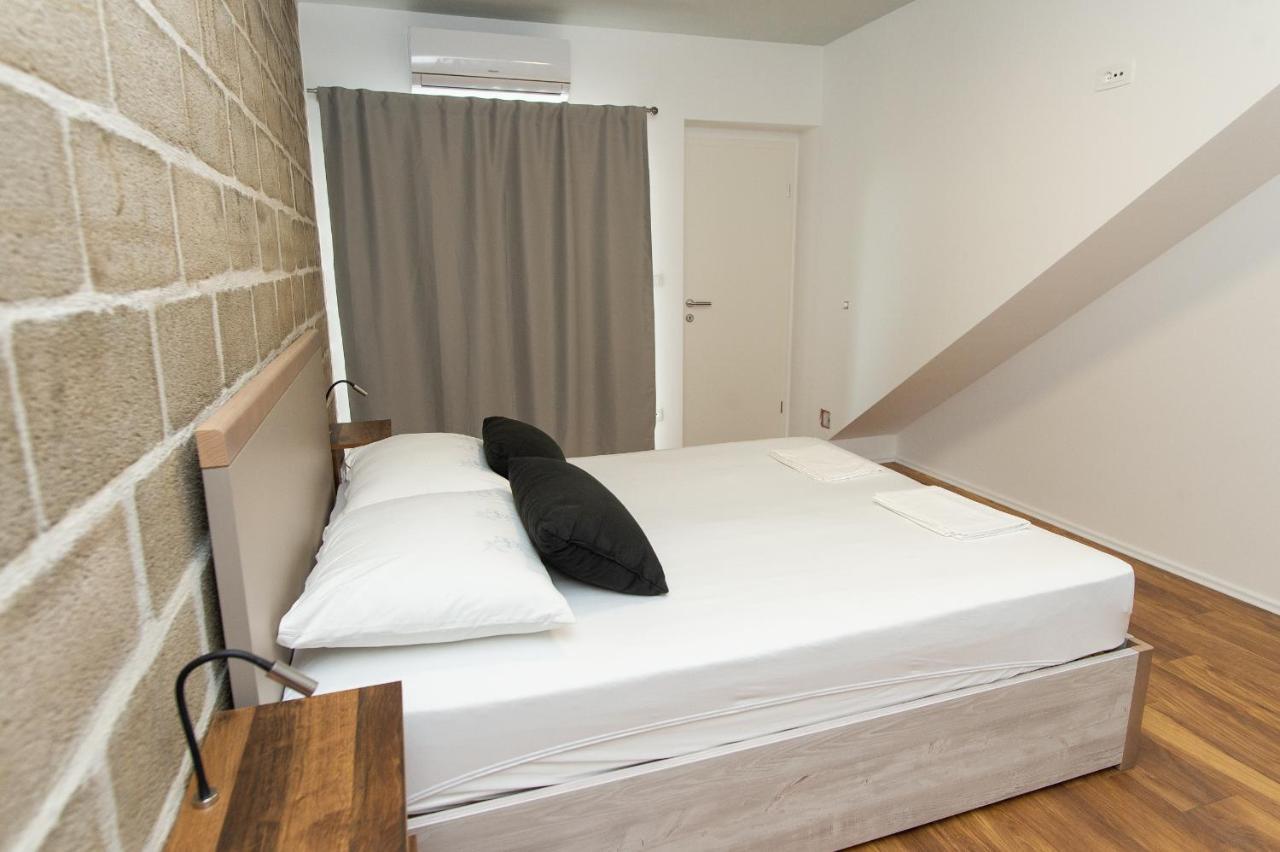 Exclusive Villa Almissa With Swimming Pool And Sea View 洛克瓦罗戈兹尼察 外观 照片